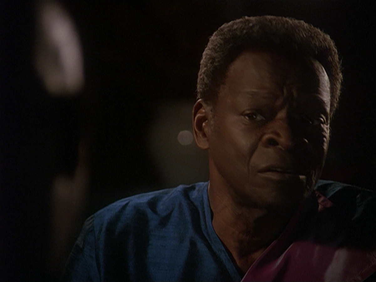 extant_StarTrek_DS9_4x12-ParadiseLost_02031.jpg