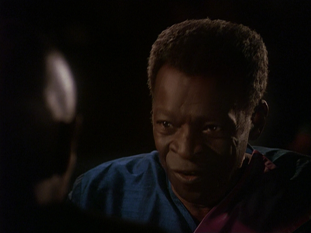 extant_StarTrek_DS9_4x12-ParadiseLost_02049.jpg