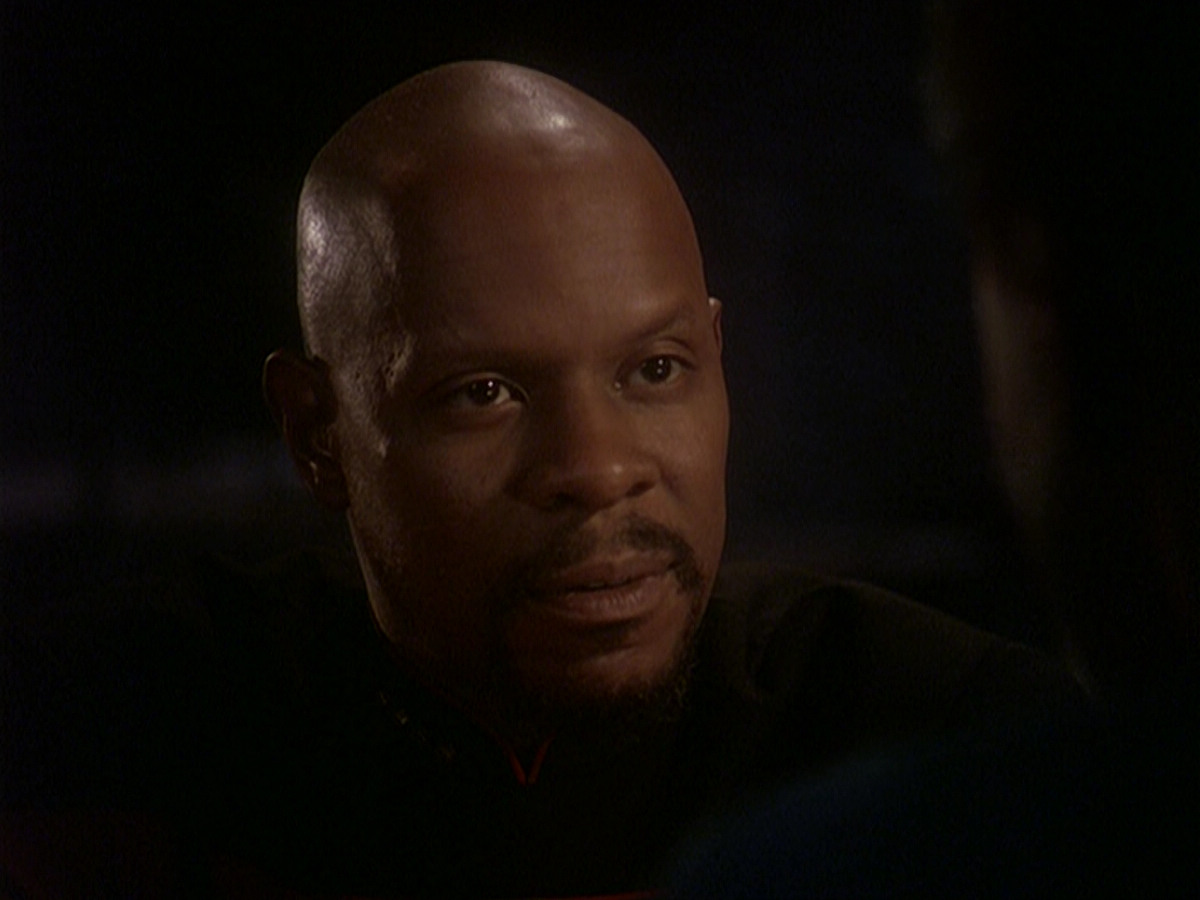extant_StarTrek_DS9_4x12-ParadiseLost_02057.jpg