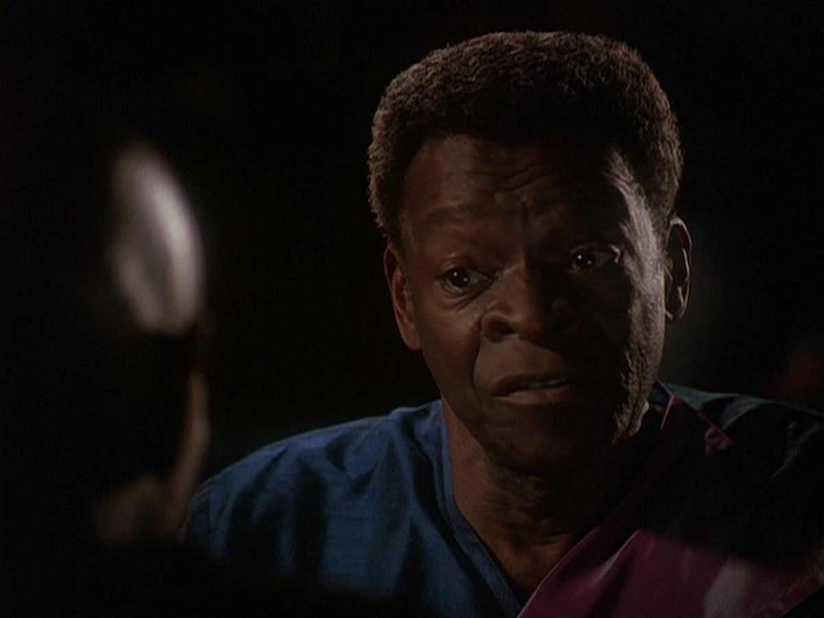extant_StarTrek_DS9_4x12-ParadiseLost_02062.jpg
