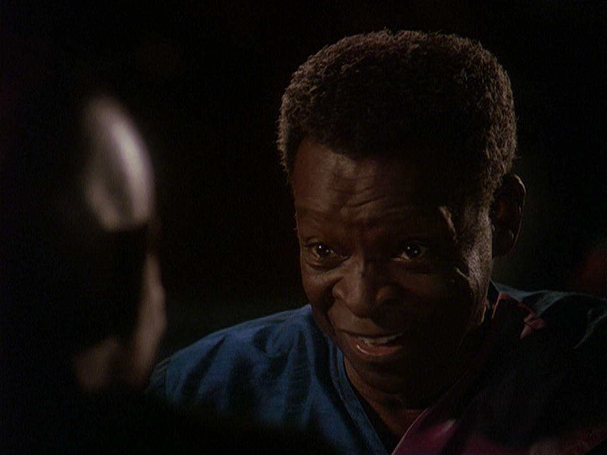 extant_StarTrek_DS9_4x12-ParadiseLost_02073.jpg