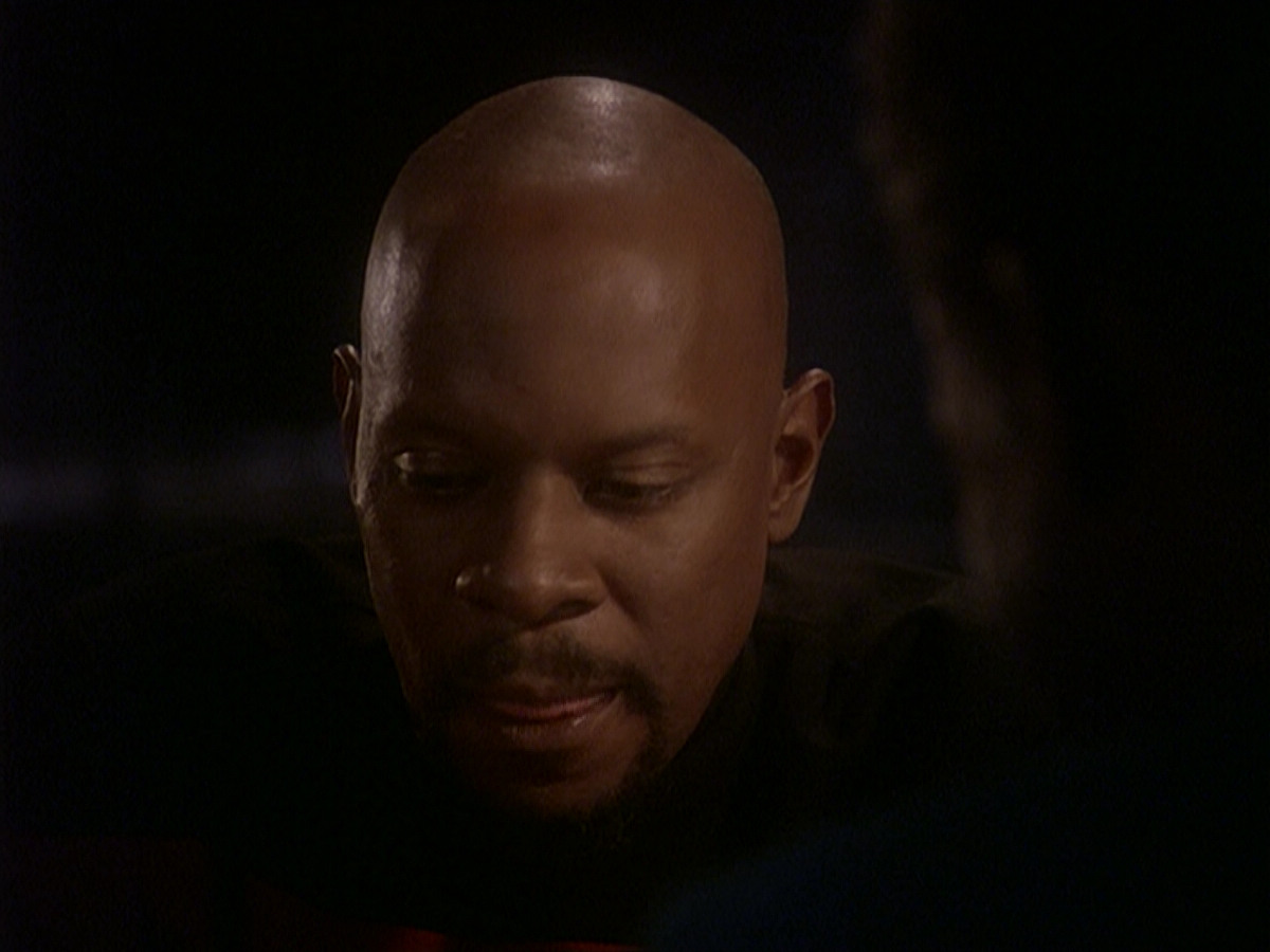 extant_StarTrek_DS9_4x12-ParadiseLost_02084.jpg