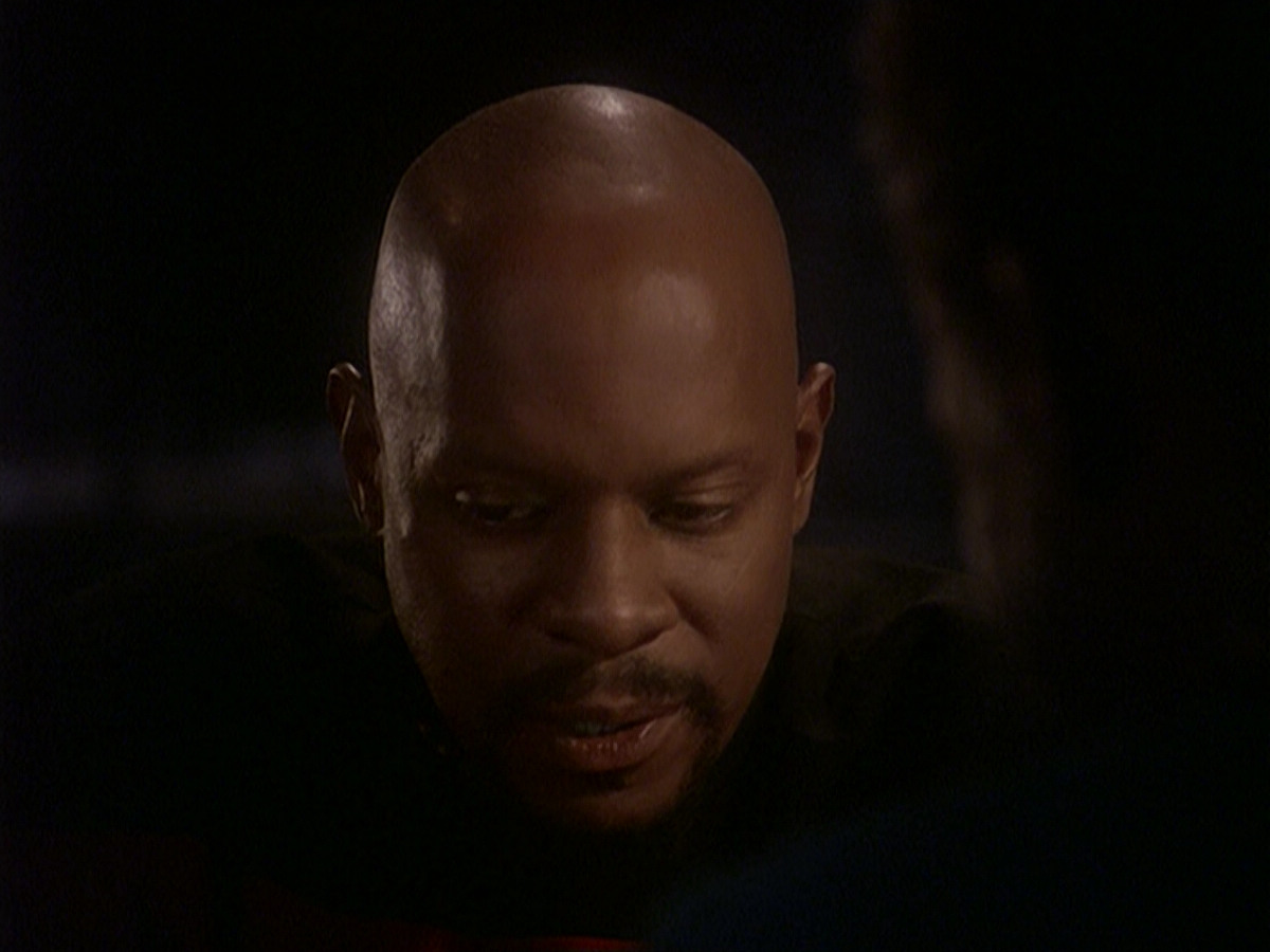 extant_StarTrek_DS9_4x12-ParadiseLost_02085.jpg