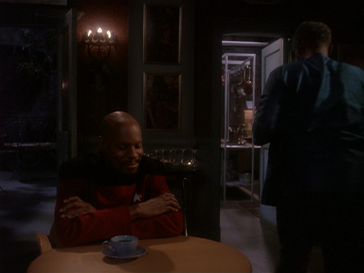 extant_StarTrek_DS9_4x12-ParadiseLost_02102.jpg