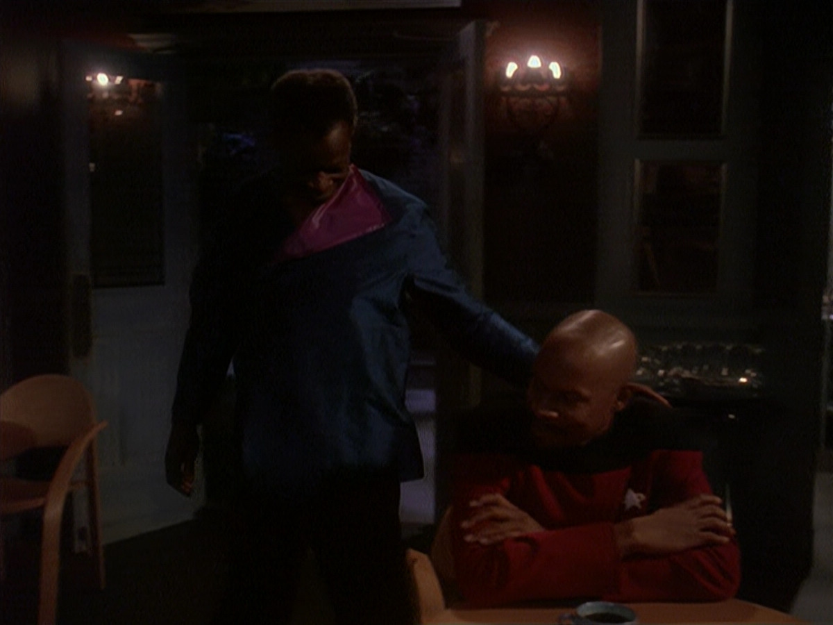 extant_StarTrek_DS9_4x12-ParadiseLost_02113.jpg