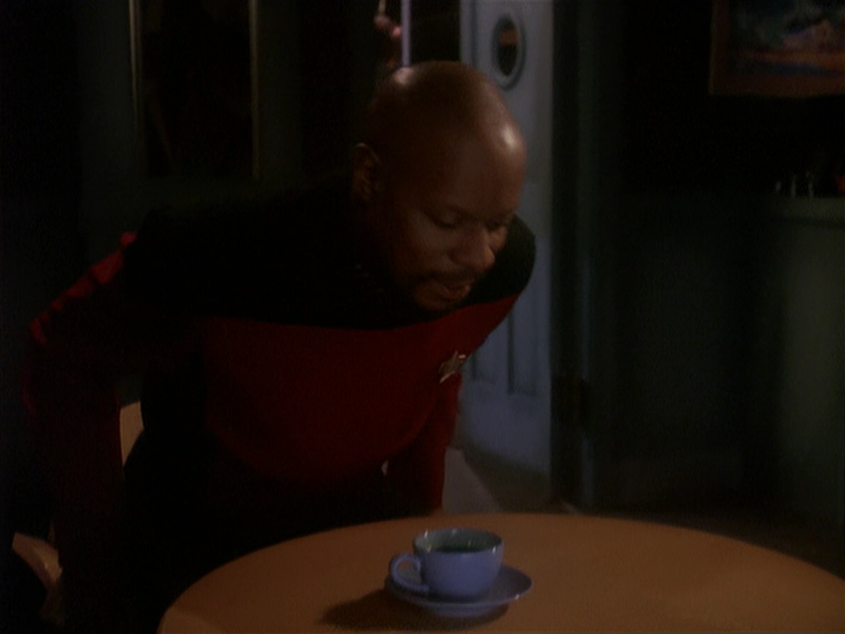 extant_StarTrek_DS9_4x12-ParadiseLost_02126.jpg