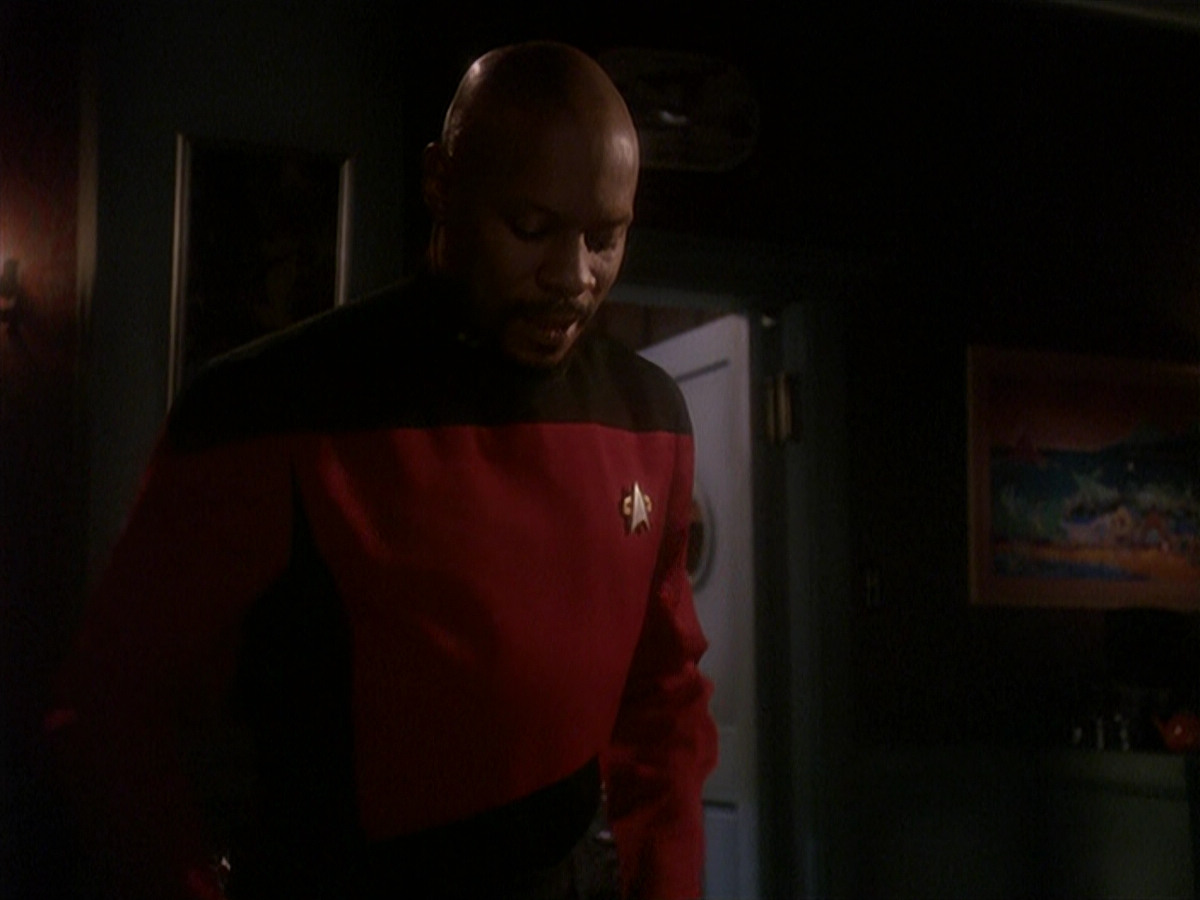 extant_StarTrek_DS9_4x12-ParadiseLost_02129.jpg