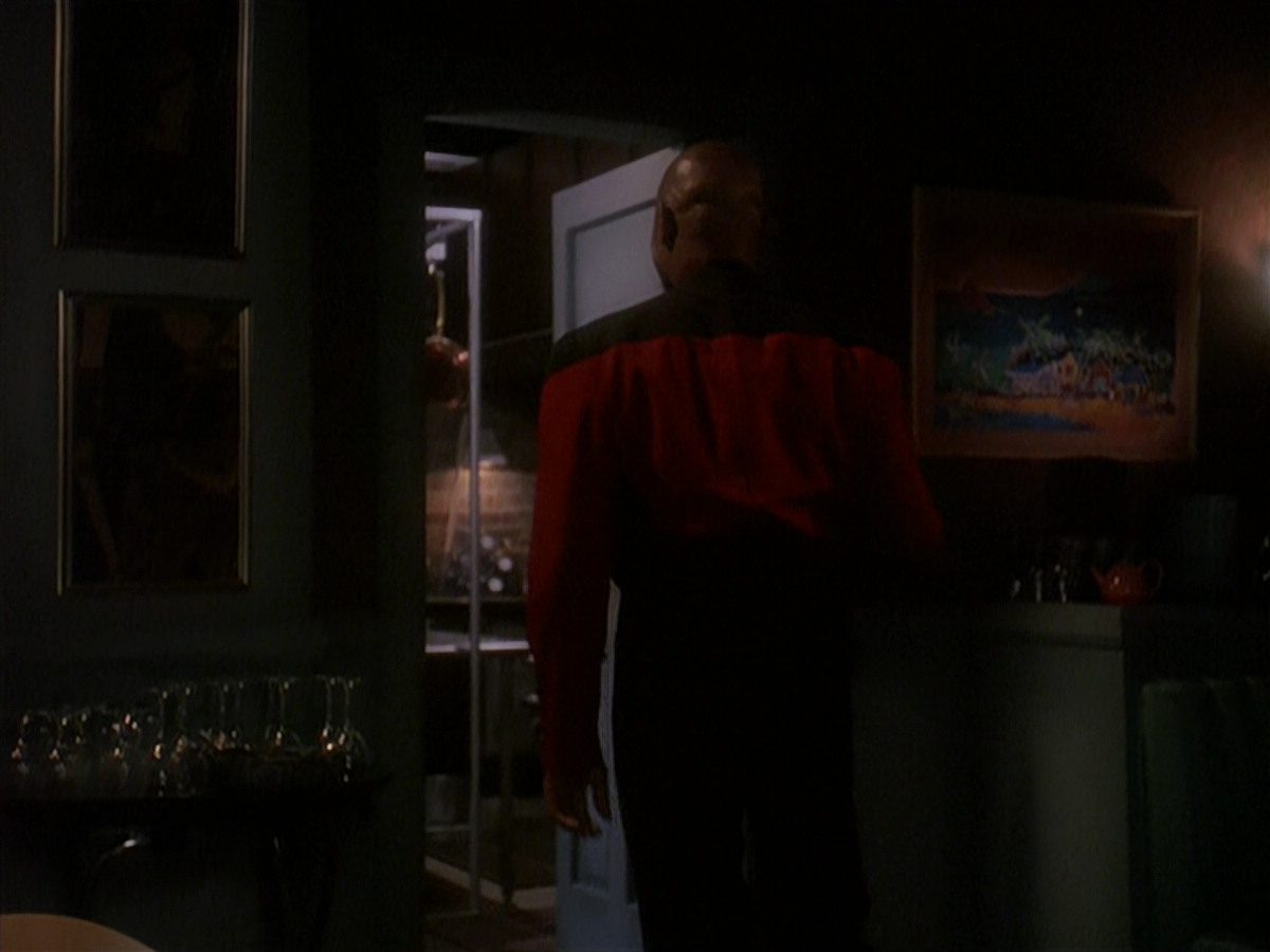 extant_StarTrek_DS9_4x12-ParadiseLost_02134.jpg