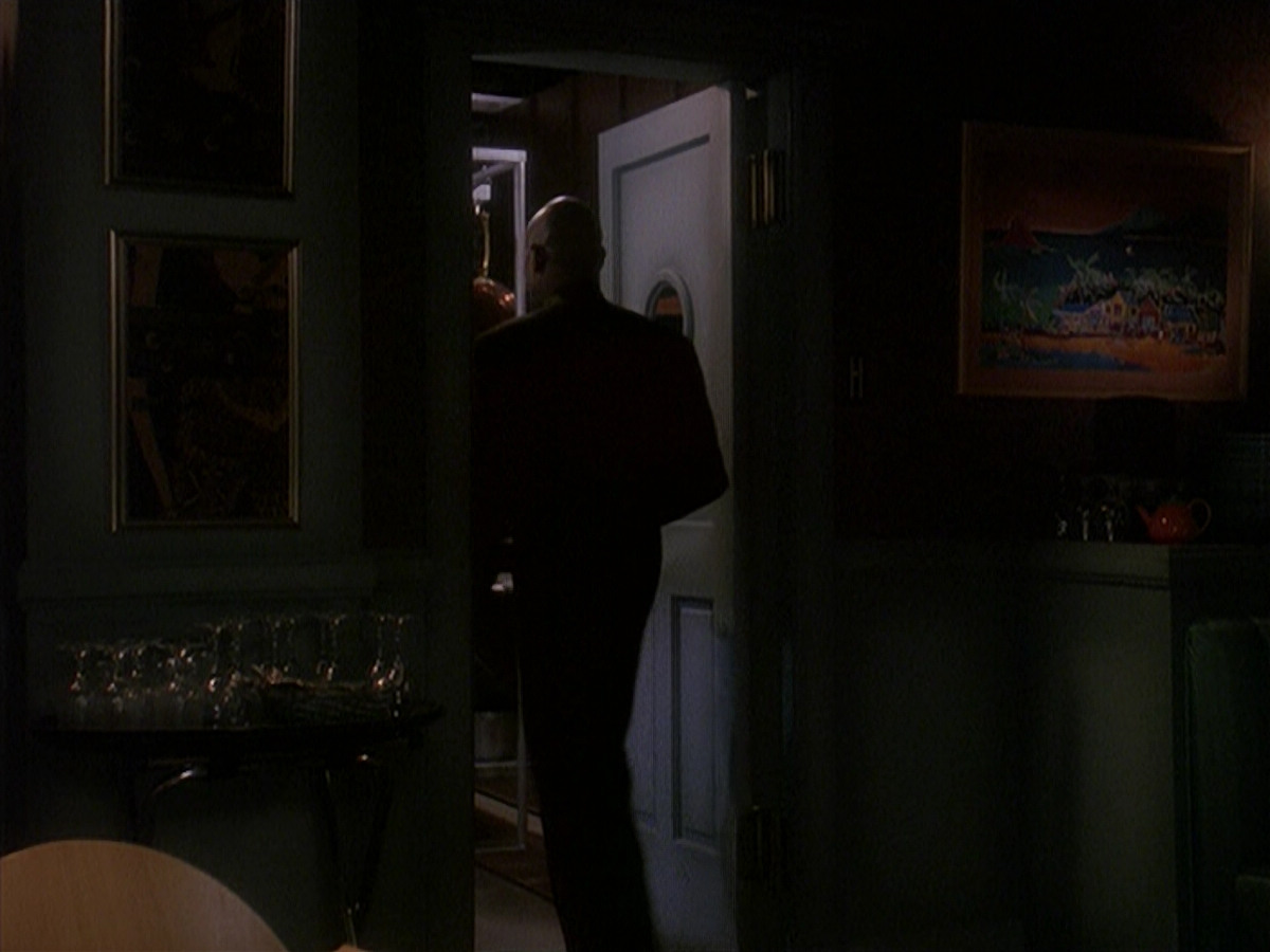 extant_StarTrek_DS9_4x12-ParadiseLost_02136.jpg