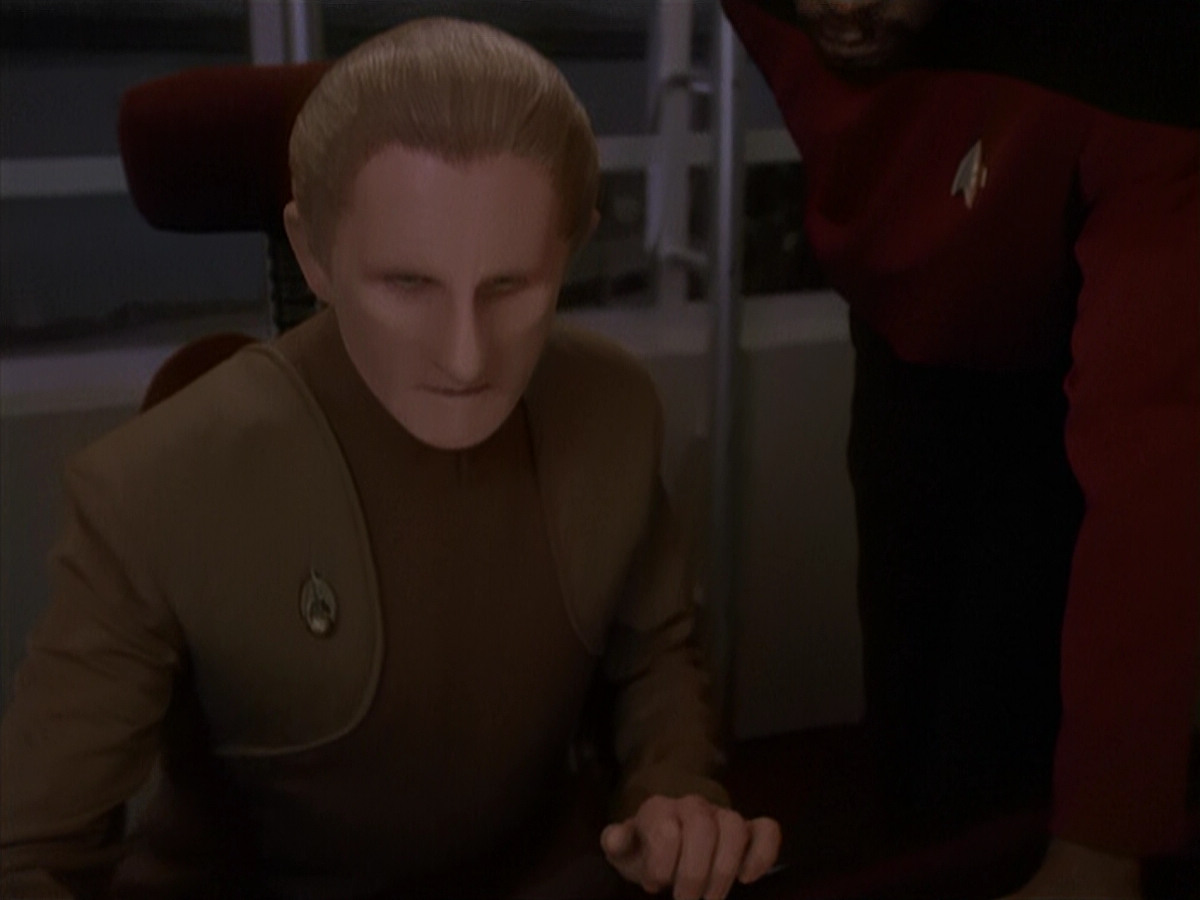 extant_StarTrek_DS9_4x12-ParadiseLost_02182.jpg
