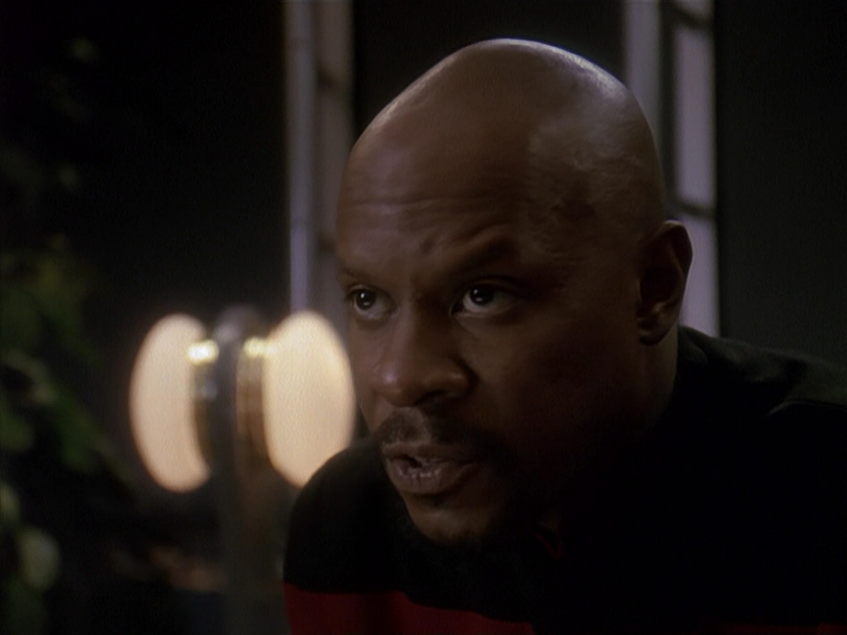 extant_StarTrek_DS9_4x12-ParadiseLost_02234.jpg