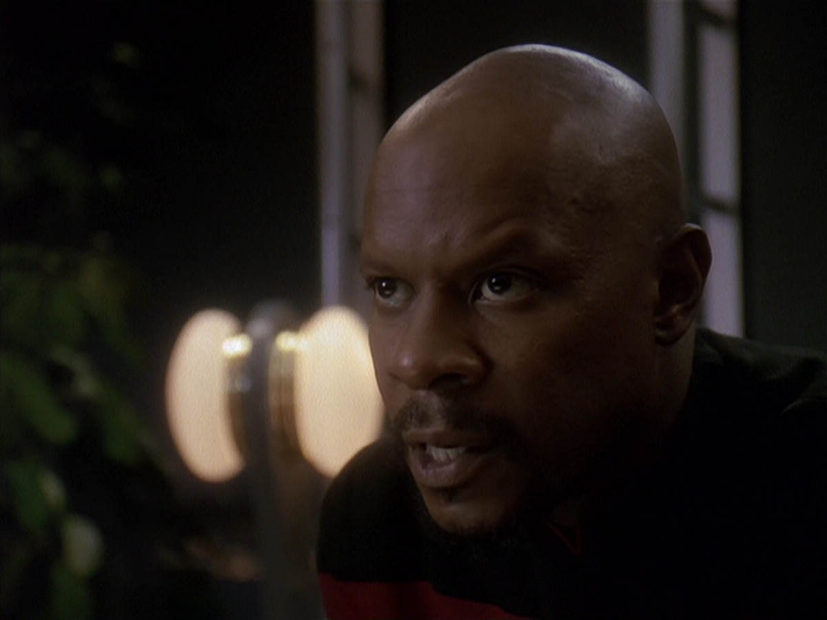 extant_StarTrek_DS9_4x12-ParadiseLost_02239.jpg