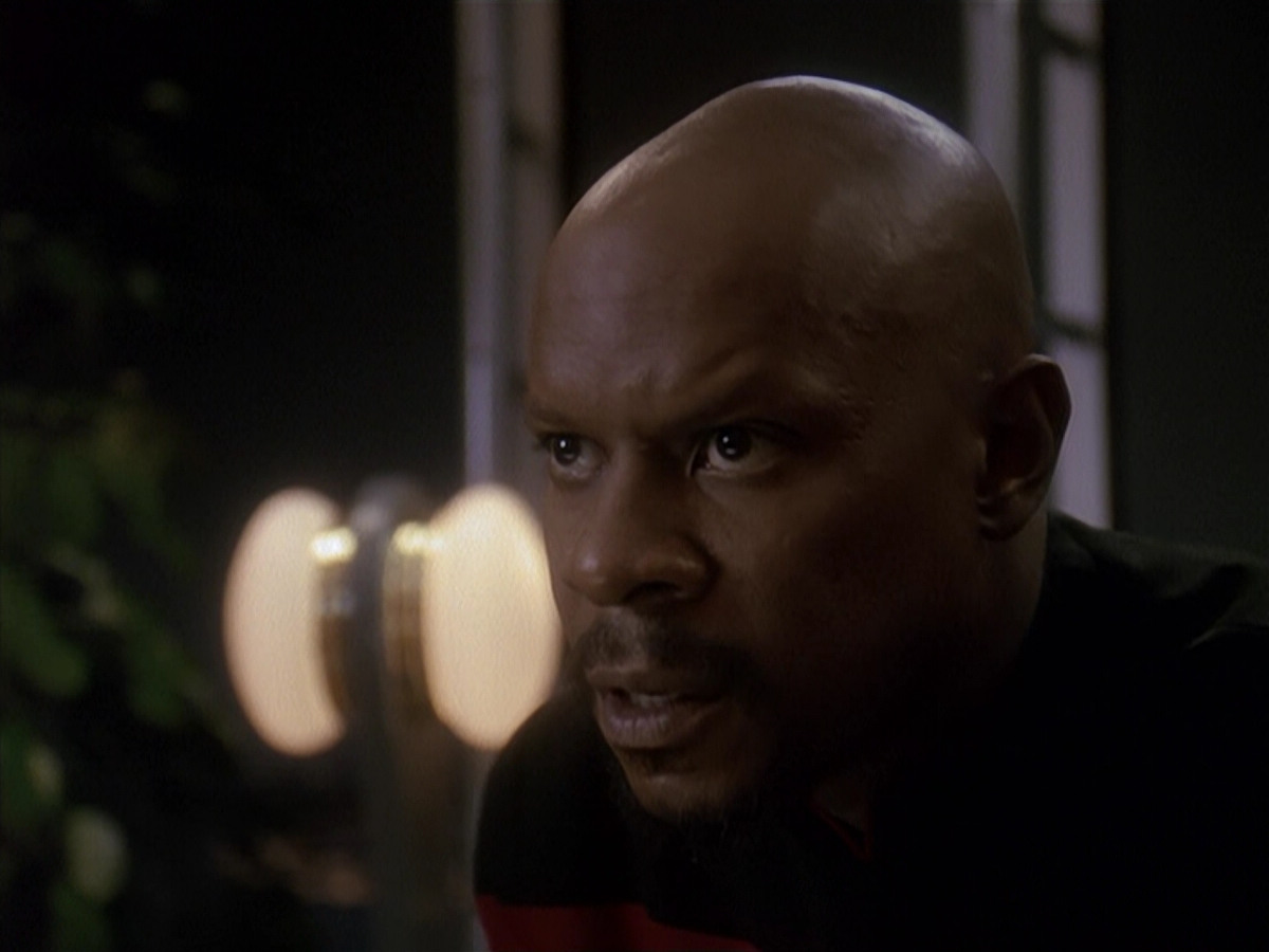 extant_StarTrek_DS9_4x12-ParadiseLost_02245.jpg