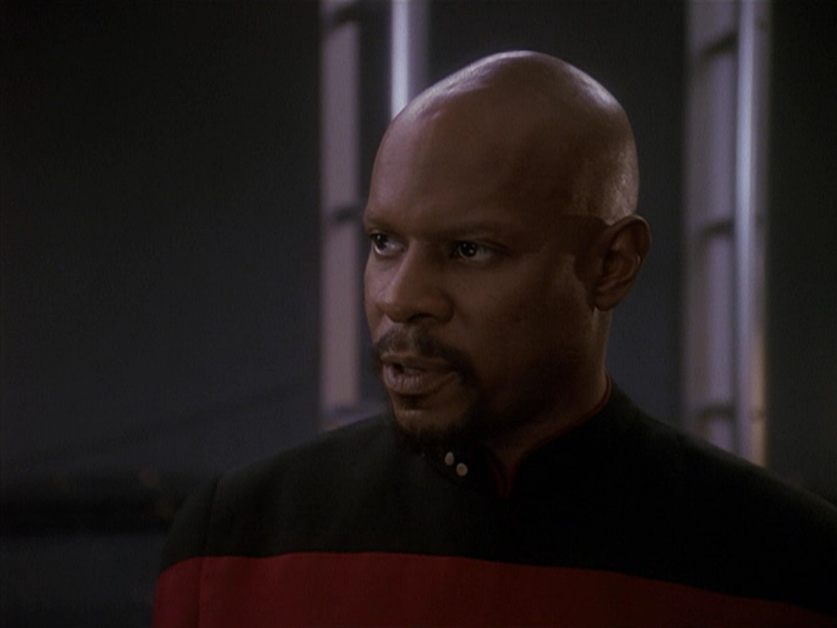 extant_StarTrek_DS9_4x12-ParadiseLost_02281.jpg