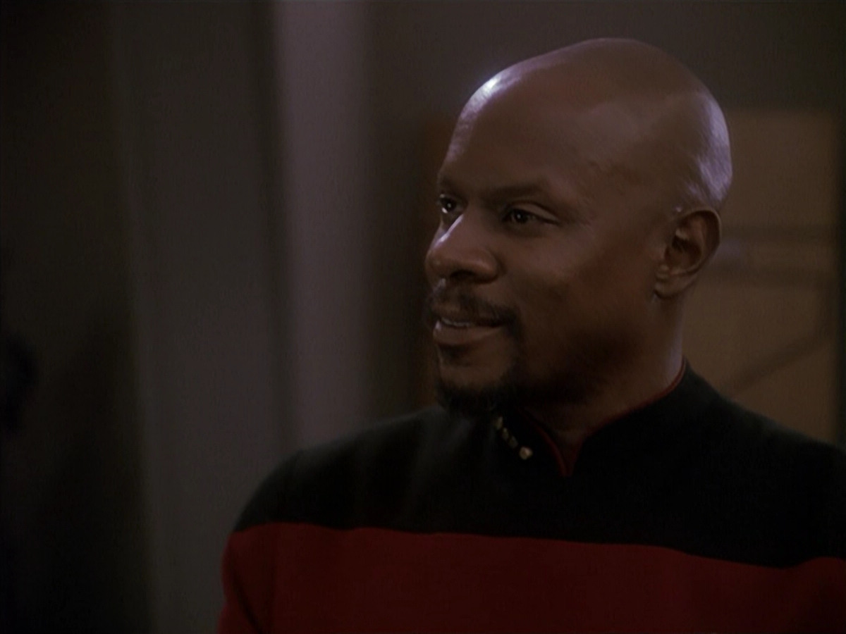 extant_StarTrek_DS9_4x12-ParadiseLost_02326.jpg