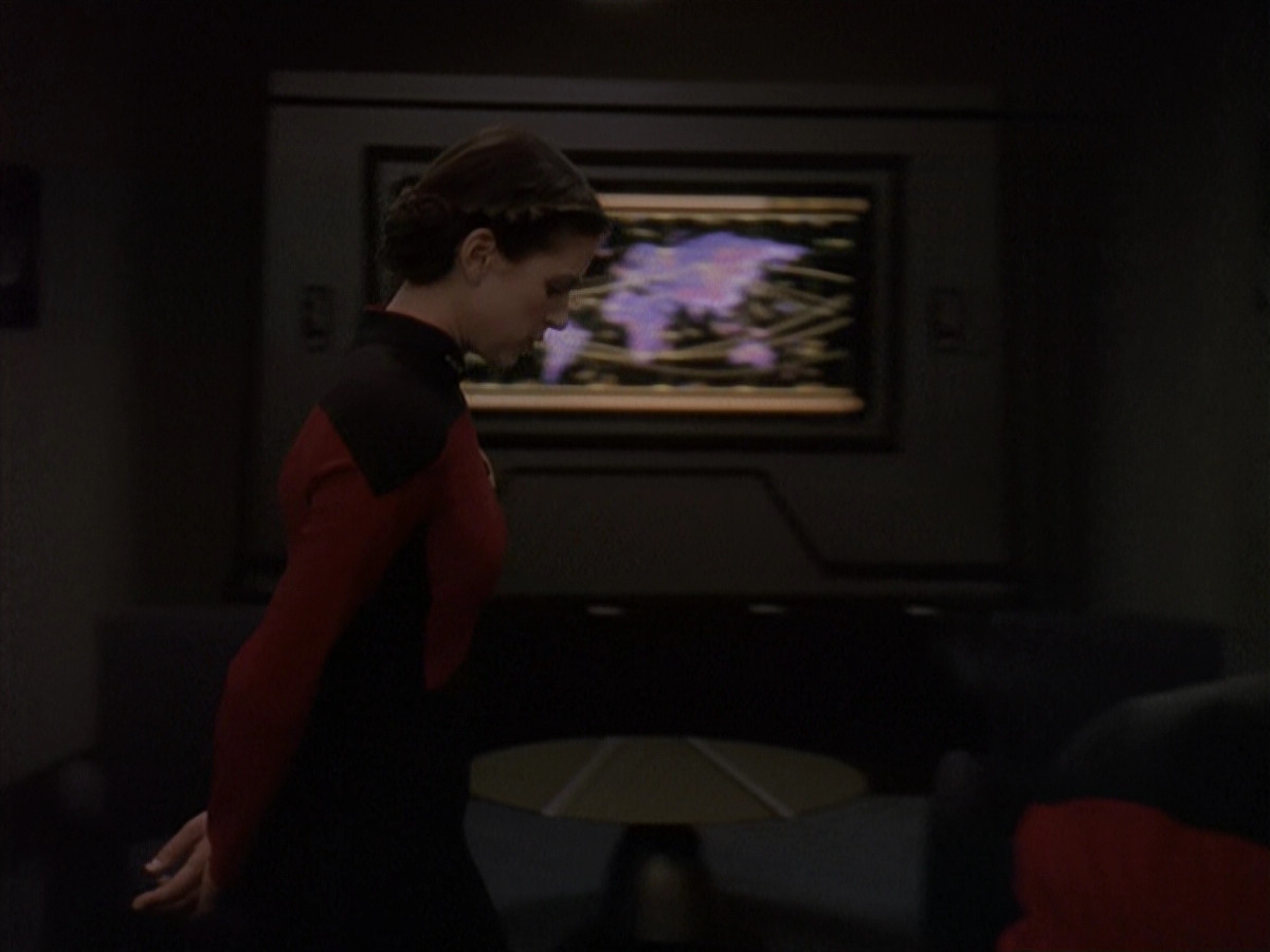 extant_StarTrek_DS9_4x12-ParadiseLost_02332.jpg