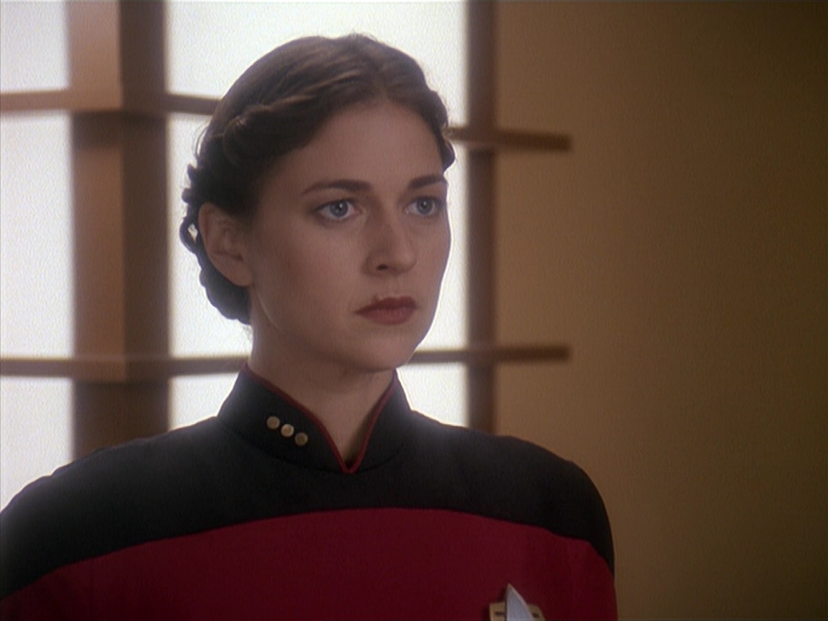 extant_StarTrek_DS9_4x12-ParadiseLost_02428.jpg