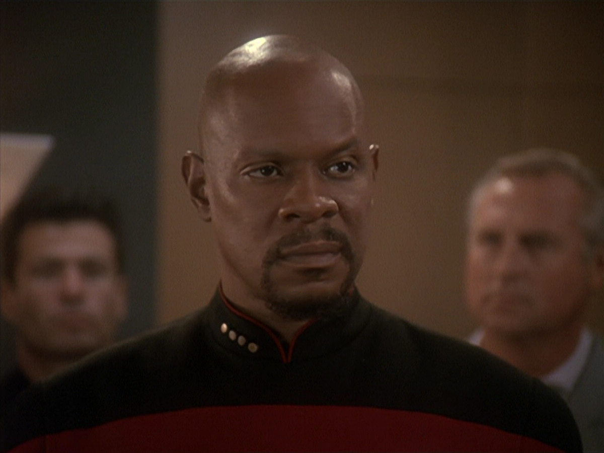 extant_StarTrek_DS9_4x12-ParadiseLost_02455.jpg