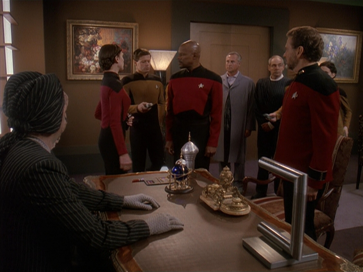 extant_StarTrek_DS9_4x12-ParadiseLost_02468.jpg