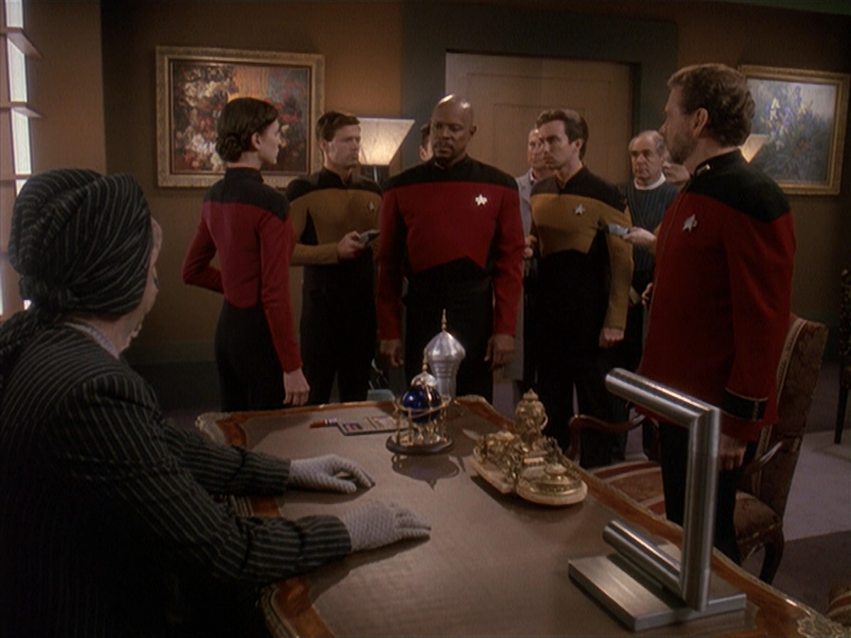 extant_StarTrek_DS9_4x12-ParadiseLost_02471.jpg