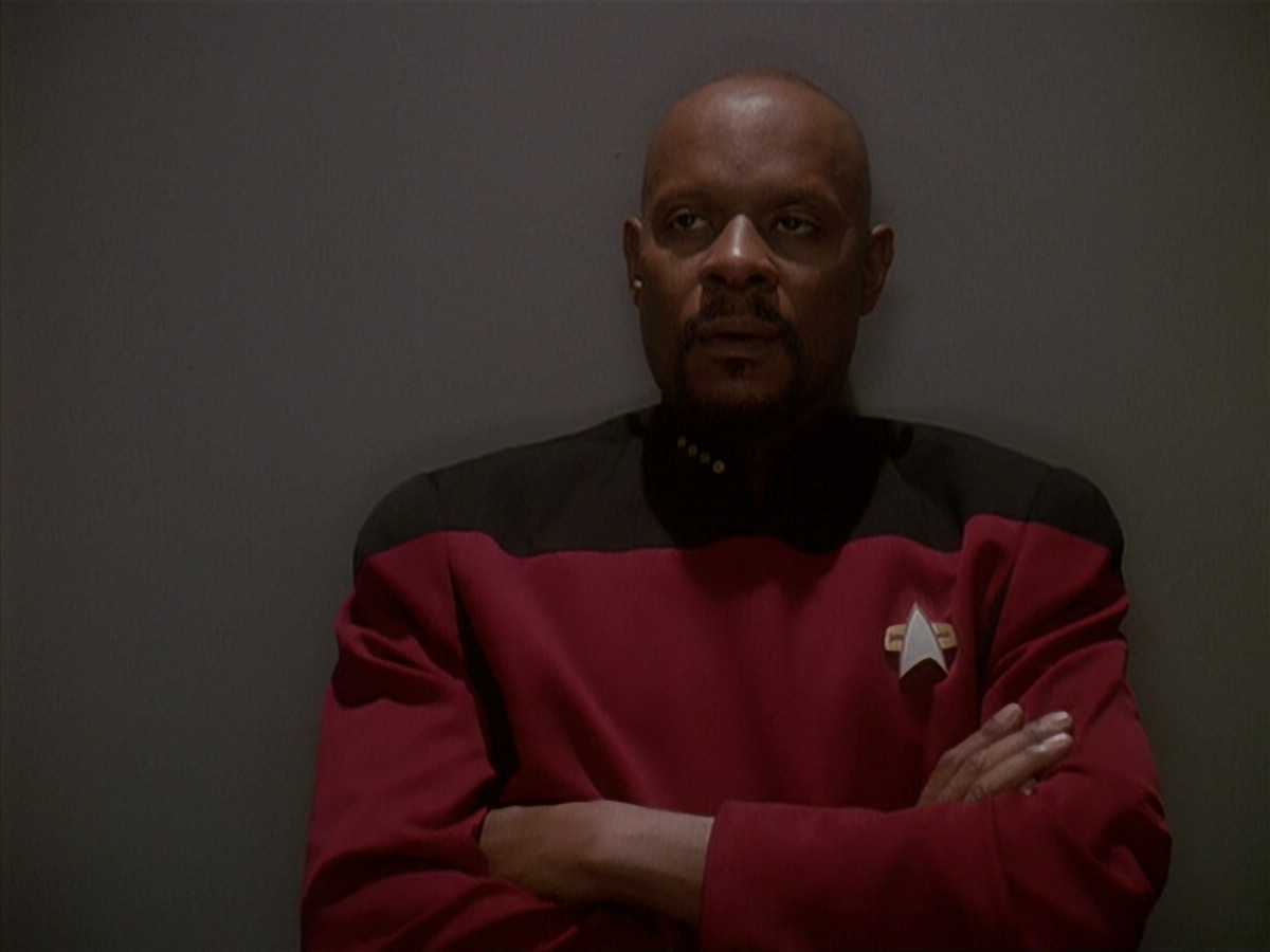extant_StarTrek_DS9_4x12-ParadiseLost_02484.jpg