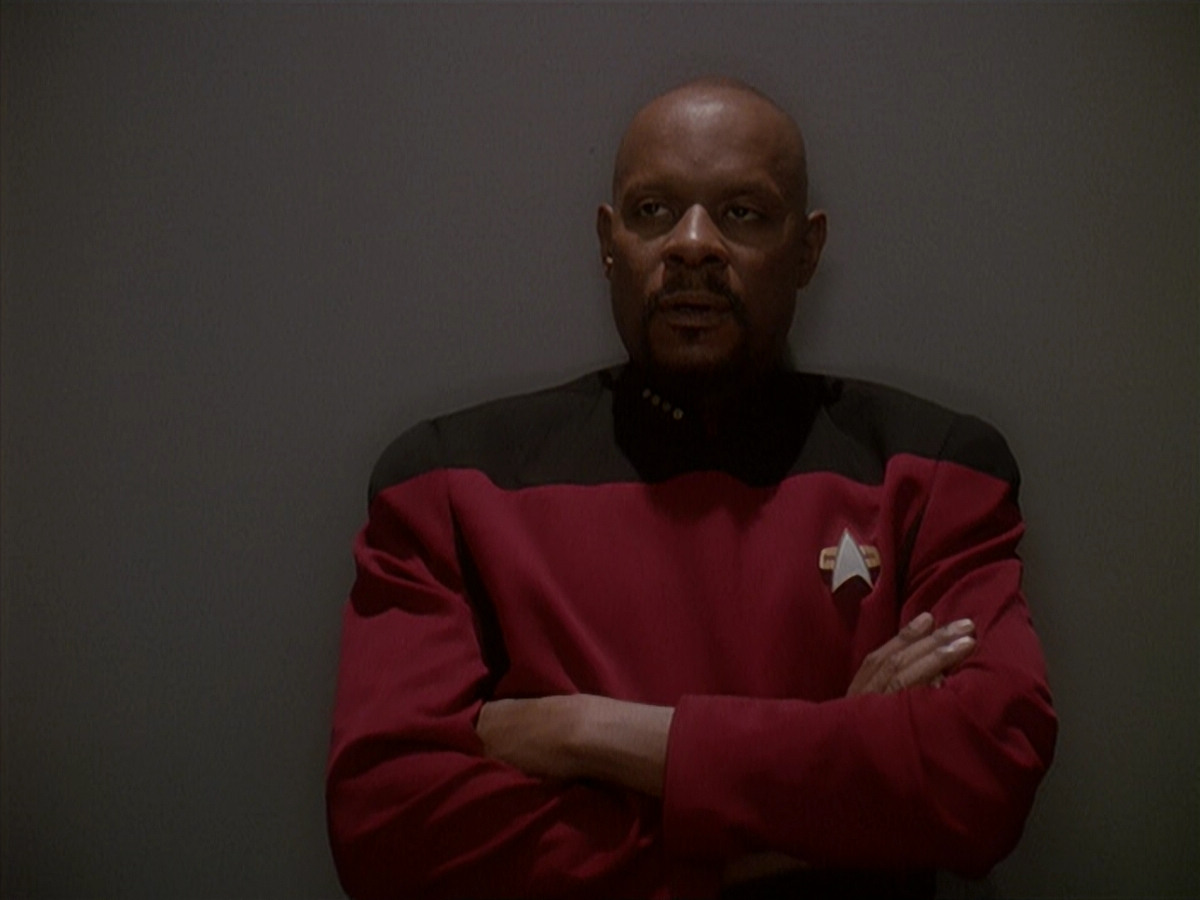 extant_StarTrek_DS9_4x12-ParadiseLost_02485.jpg