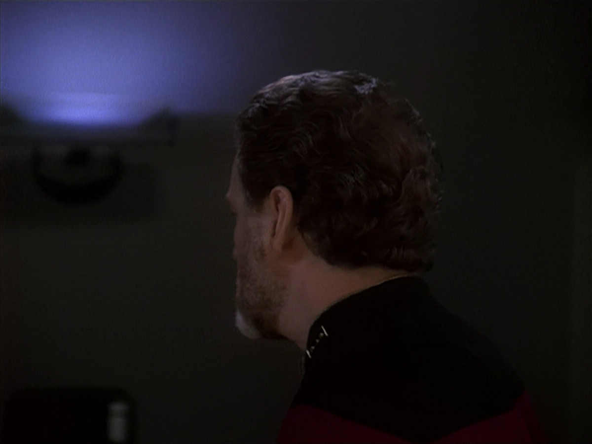 extant_StarTrek_DS9_4x12-ParadiseLost_02541.jpg