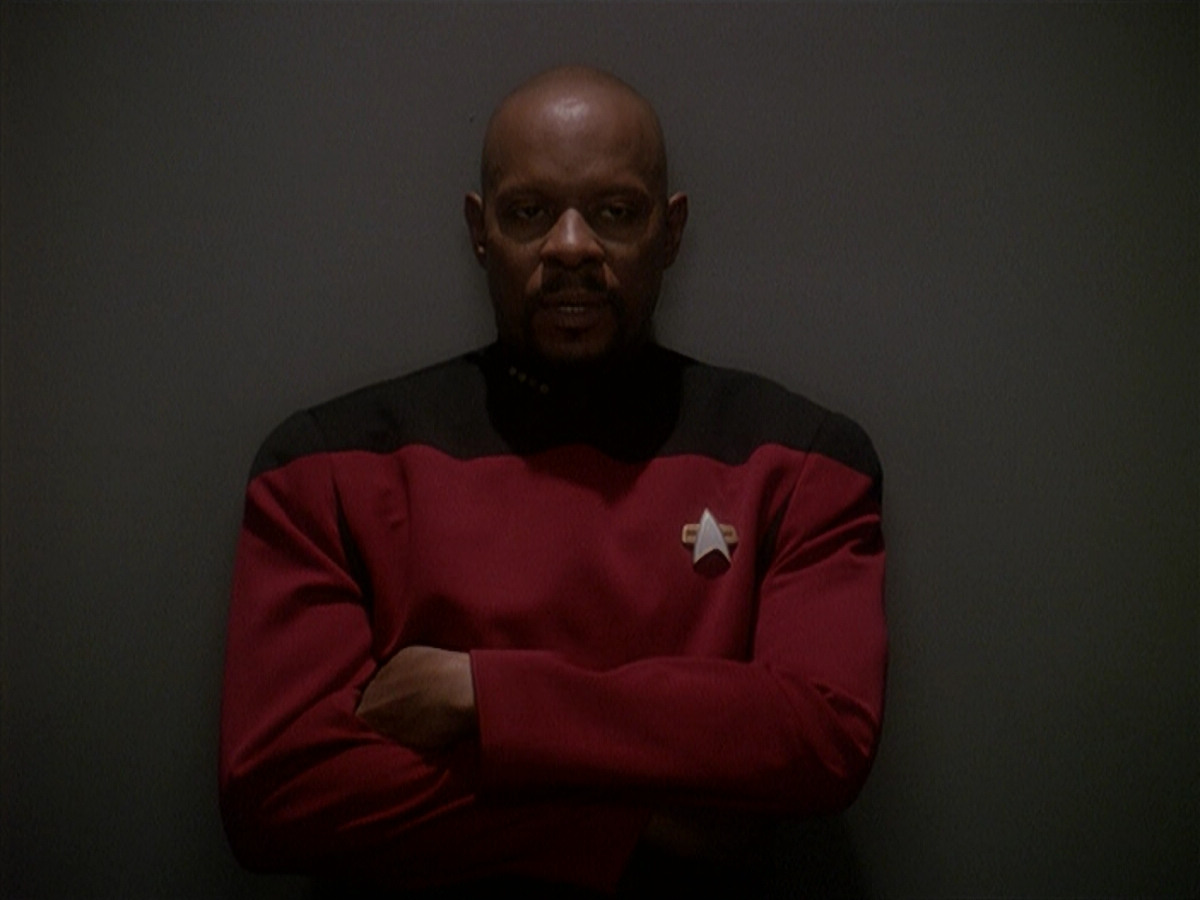 extant_StarTrek_DS9_4x12-ParadiseLost_02548.jpg