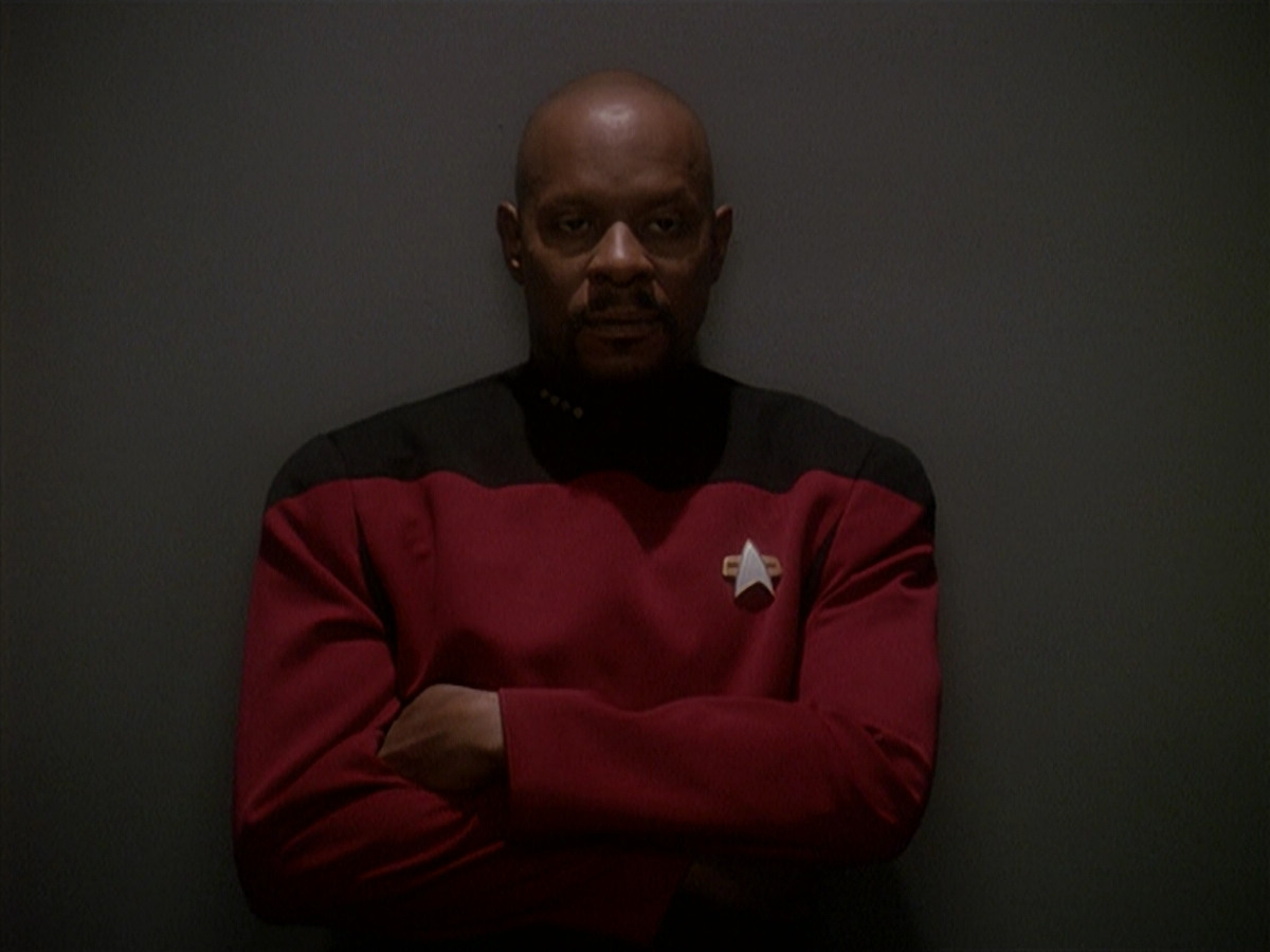 extant_StarTrek_DS9_4x12-ParadiseLost_02550.jpg