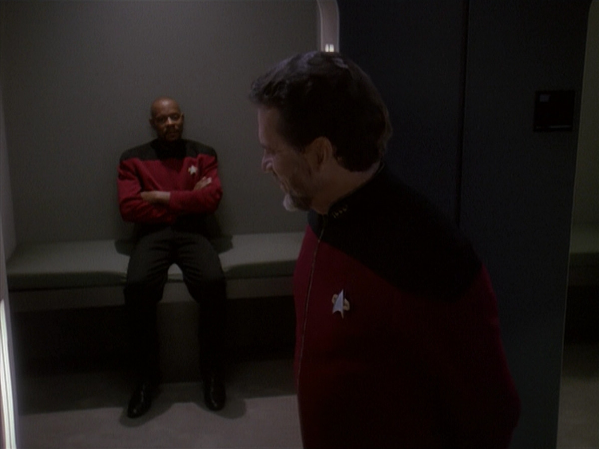 extant_StarTrek_DS9_4x12-ParadiseLost_02553.jpg