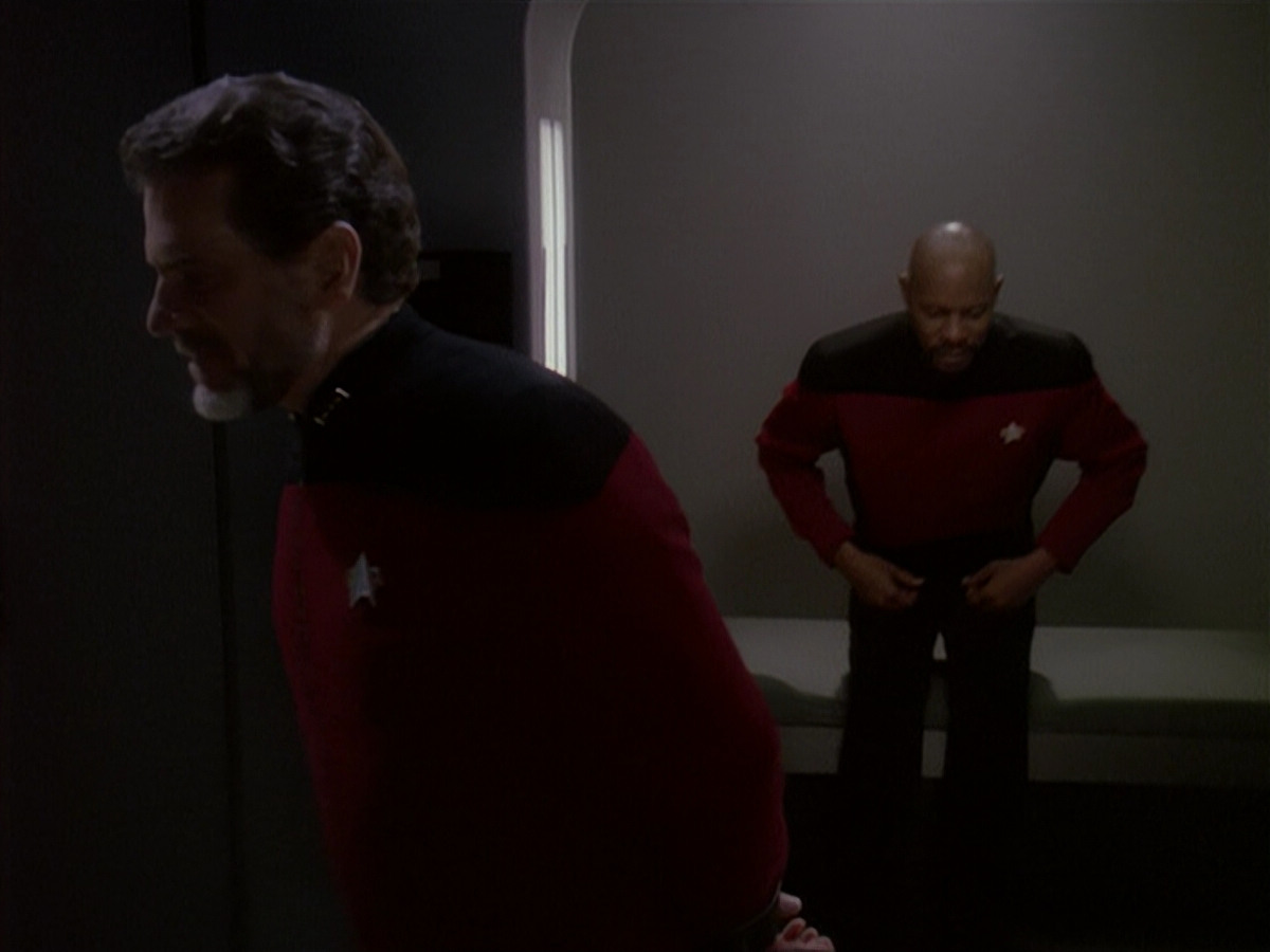 extant_StarTrek_DS9_4x12-ParadiseLost_02559.jpg