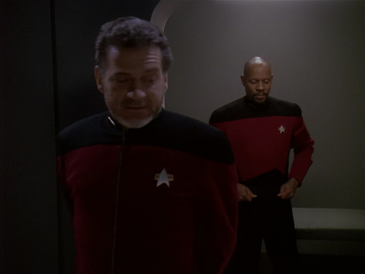 extant_StarTrek_DS9_4x12-ParadiseLost_02561.jpg