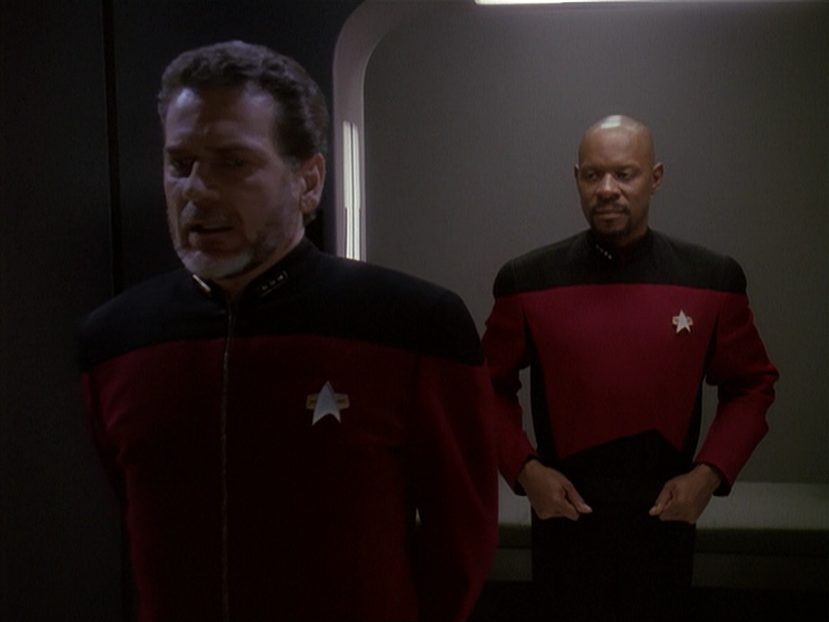 extant_StarTrek_DS9_4x12-ParadiseLost_02566.jpg