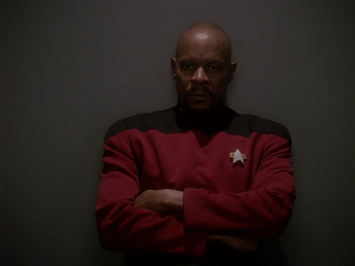 extant_StarTrek_DS9_4x12-ParadiseLost_02653.jpg