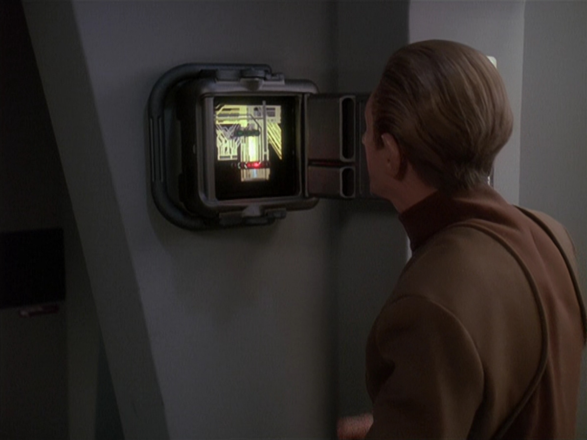 extant_StarTrek_DS9_4x12-ParadiseLost_02738.jpg