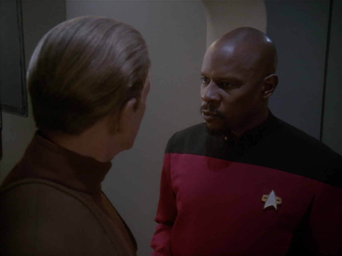 extant_StarTrek_DS9_4x12-ParadiseLost_02751.jpg
