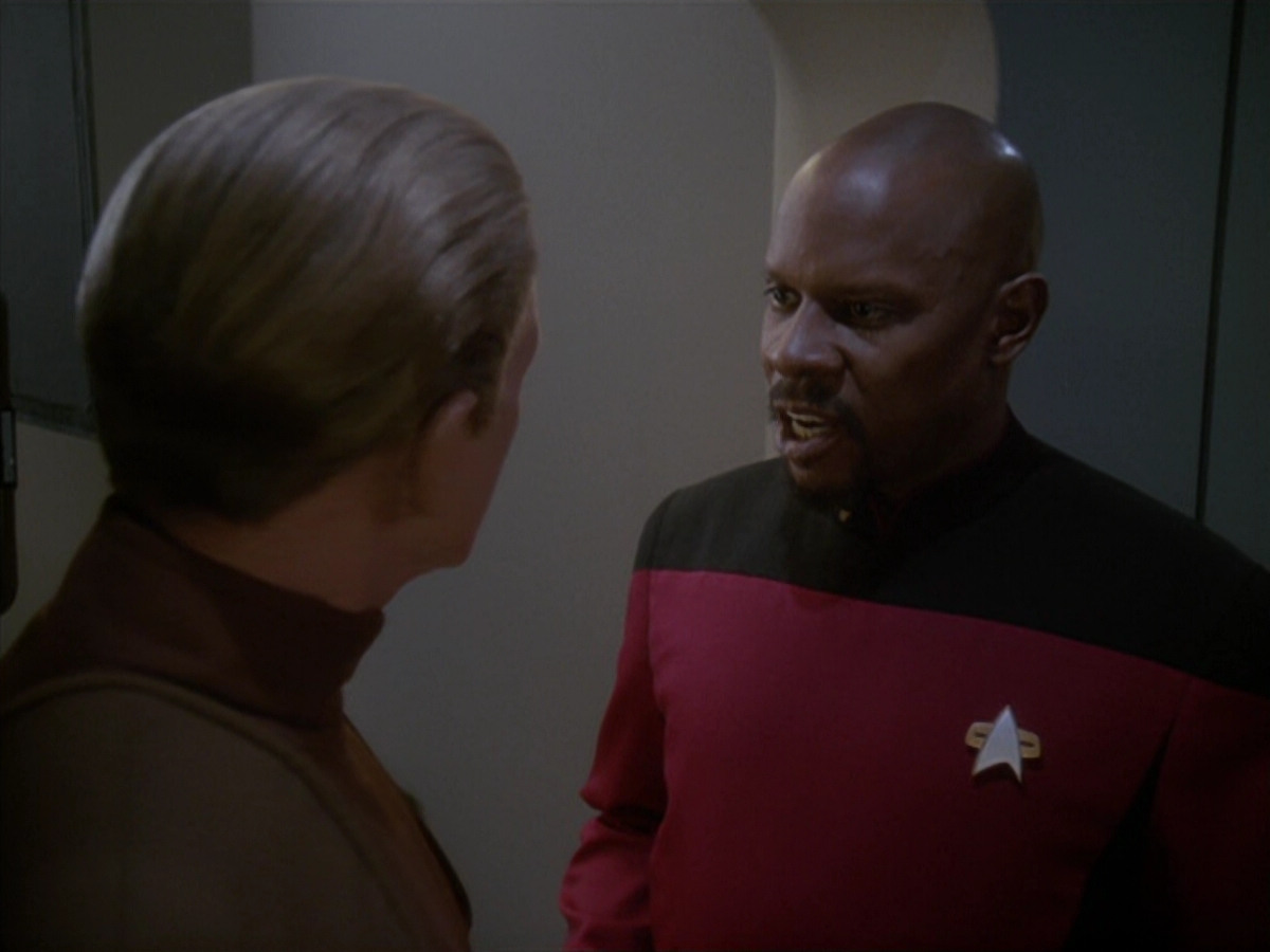 extant_StarTrek_DS9_4x12-ParadiseLost_02757.jpg