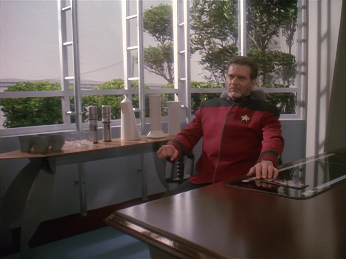 extant_StarTrek_DS9_4x12-ParadiseLost_02776.jpg