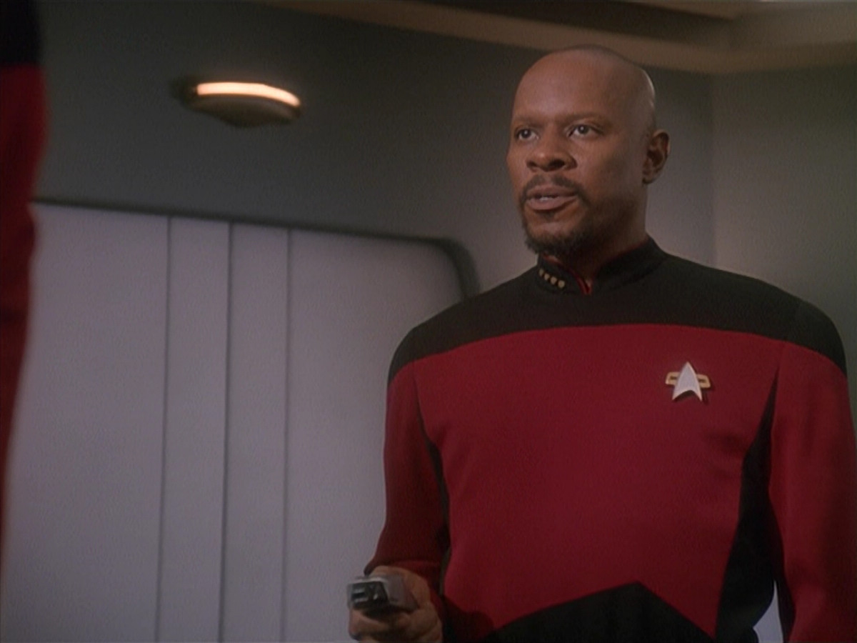 extant_StarTrek_DS9_4x12-ParadiseLost_02839.jpg