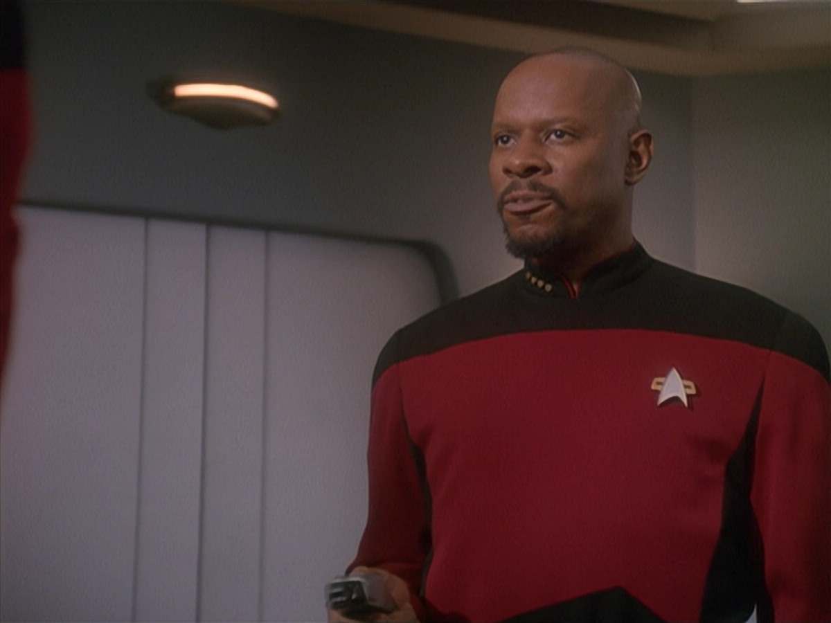 extant_StarTrek_DS9_4x12-ParadiseLost_02840.jpg