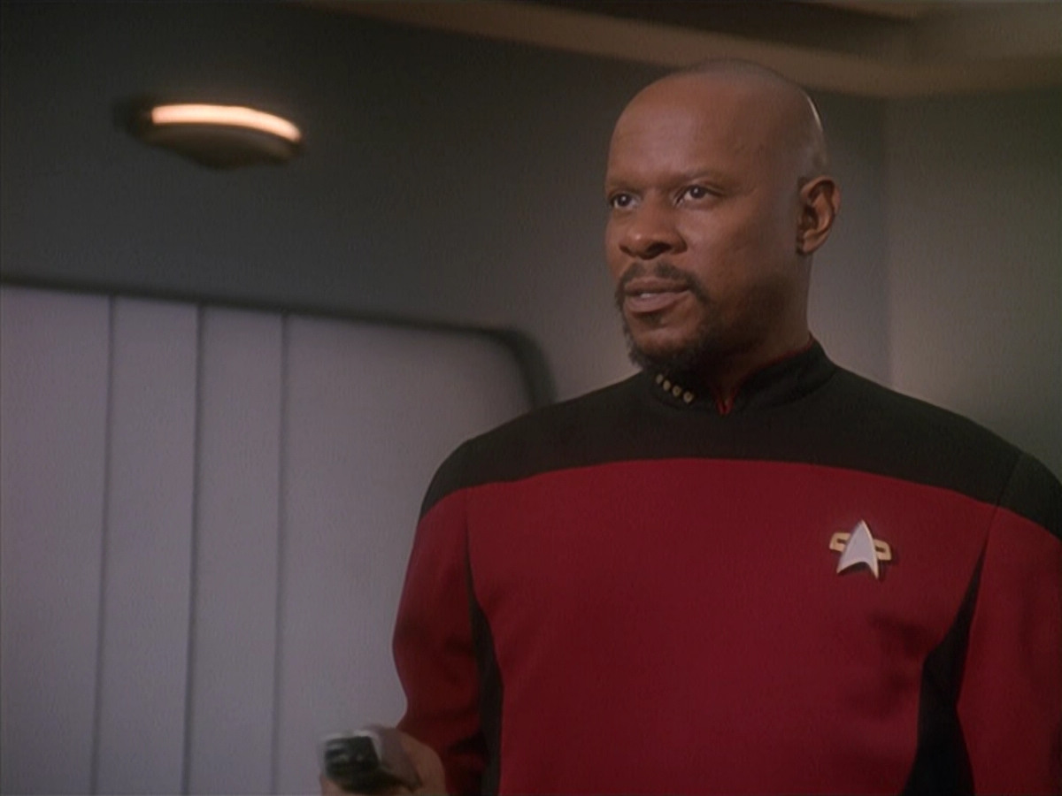 extant_StarTrek_DS9_4x12-ParadiseLost_02843.jpg