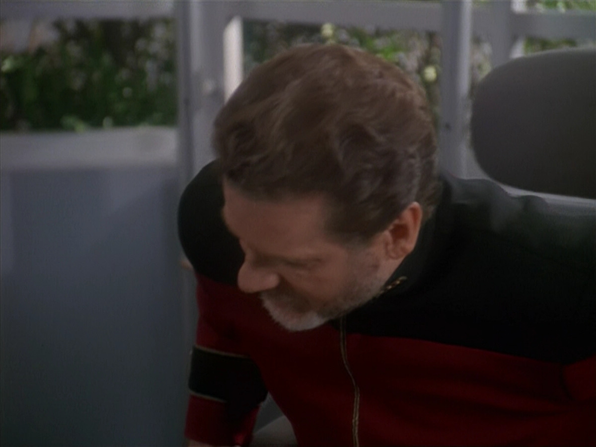 extant_StarTrek_DS9_4x12-ParadiseLost_02871.jpg