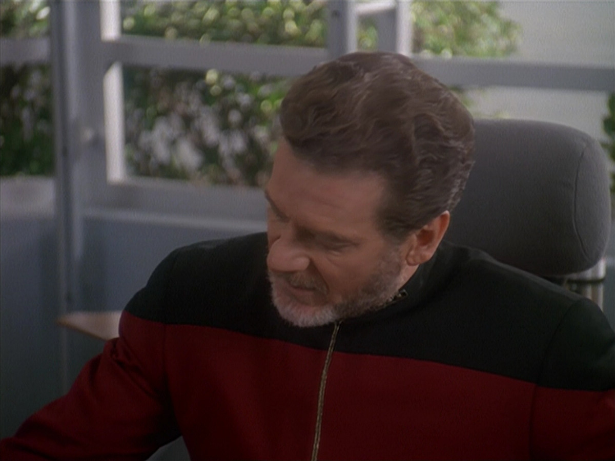 extant_StarTrek_DS9_4x12-ParadiseLost_02886.jpg