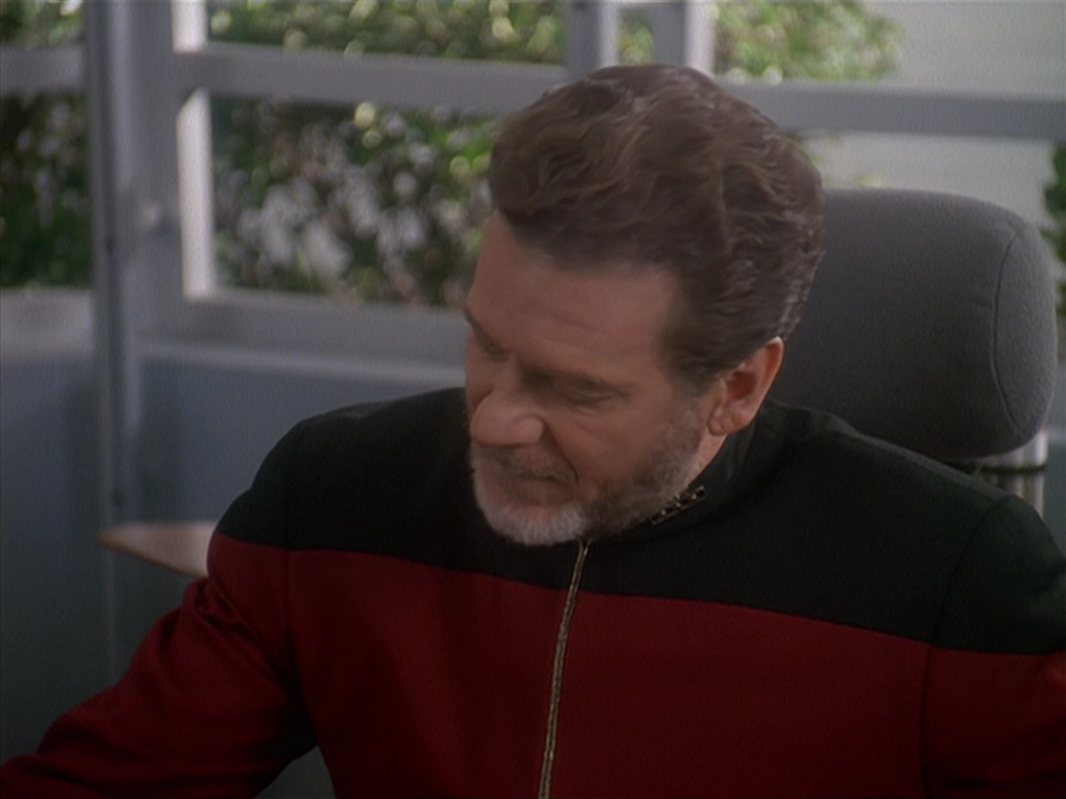 extant_StarTrek_DS9_4x12-ParadiseLost_02888.jpg