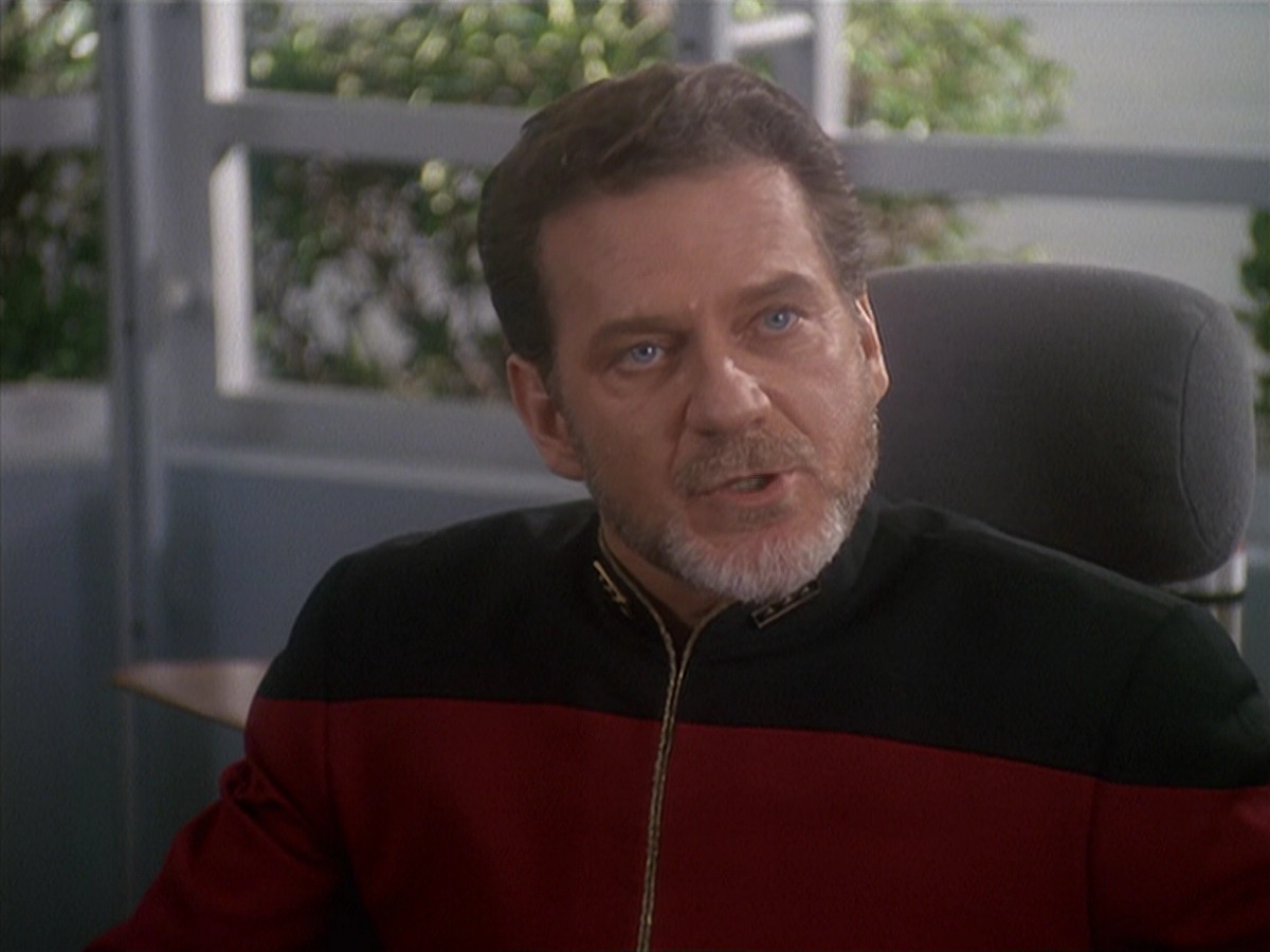 extant_StarTrek_DS9_4x12-ParadiseLost_02892.jpg
