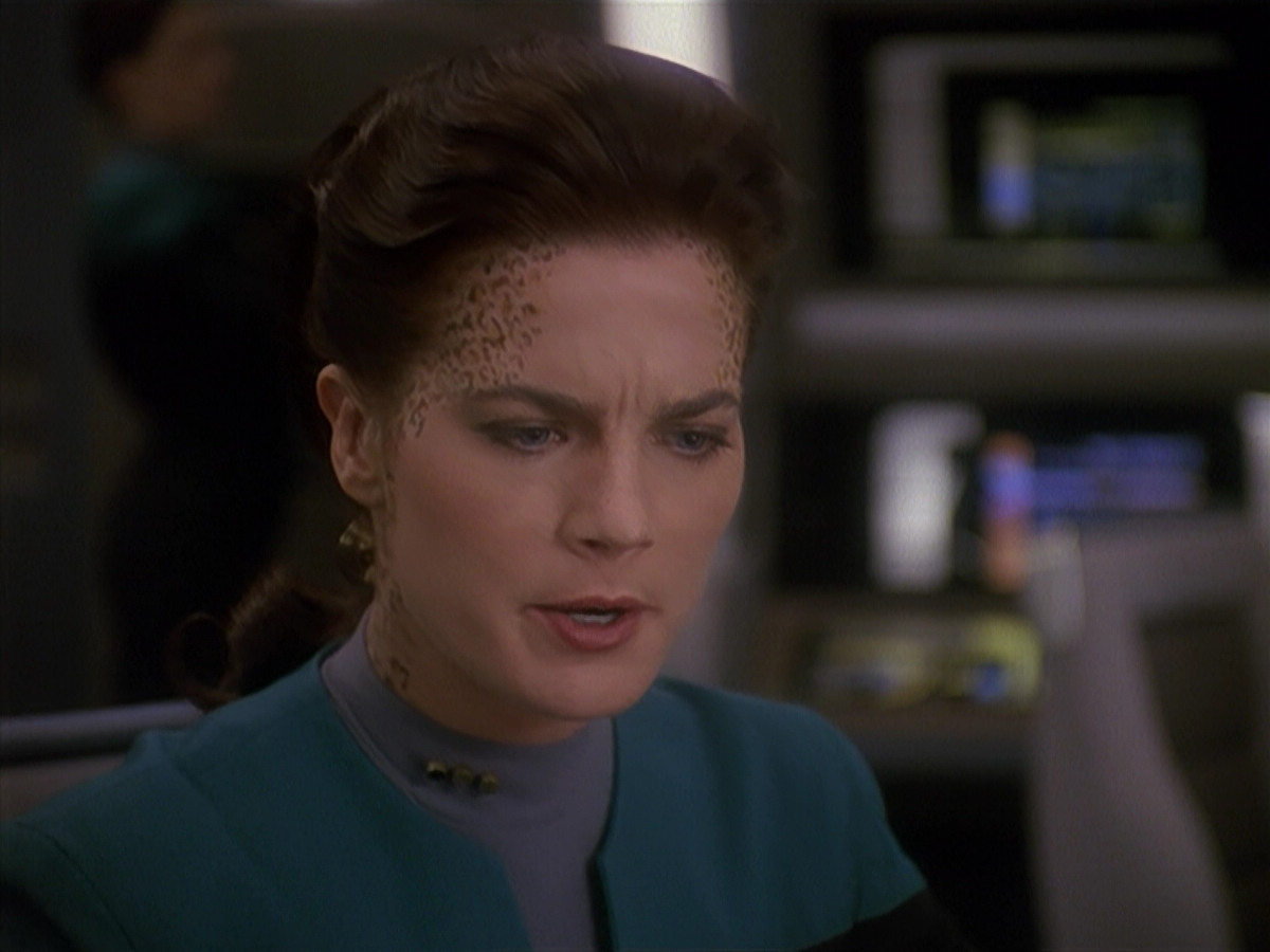 extant_StarTrek_DS9_4x12-ParadiseLost_02910.jpg