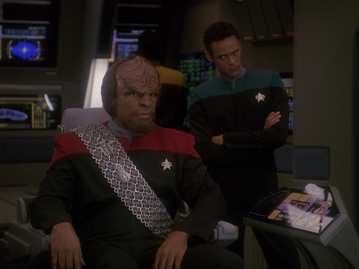 extant_StarTrek_DS9_4x12-ParadiseLost_02919.jpg