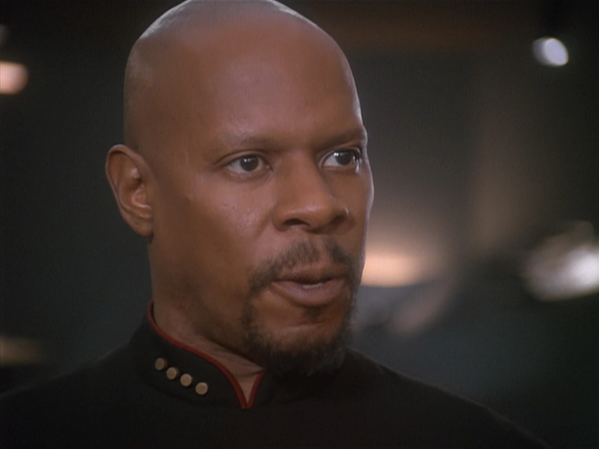 extant_StarTrek_DS9_4x12-ParadiseLost_02977.jpg