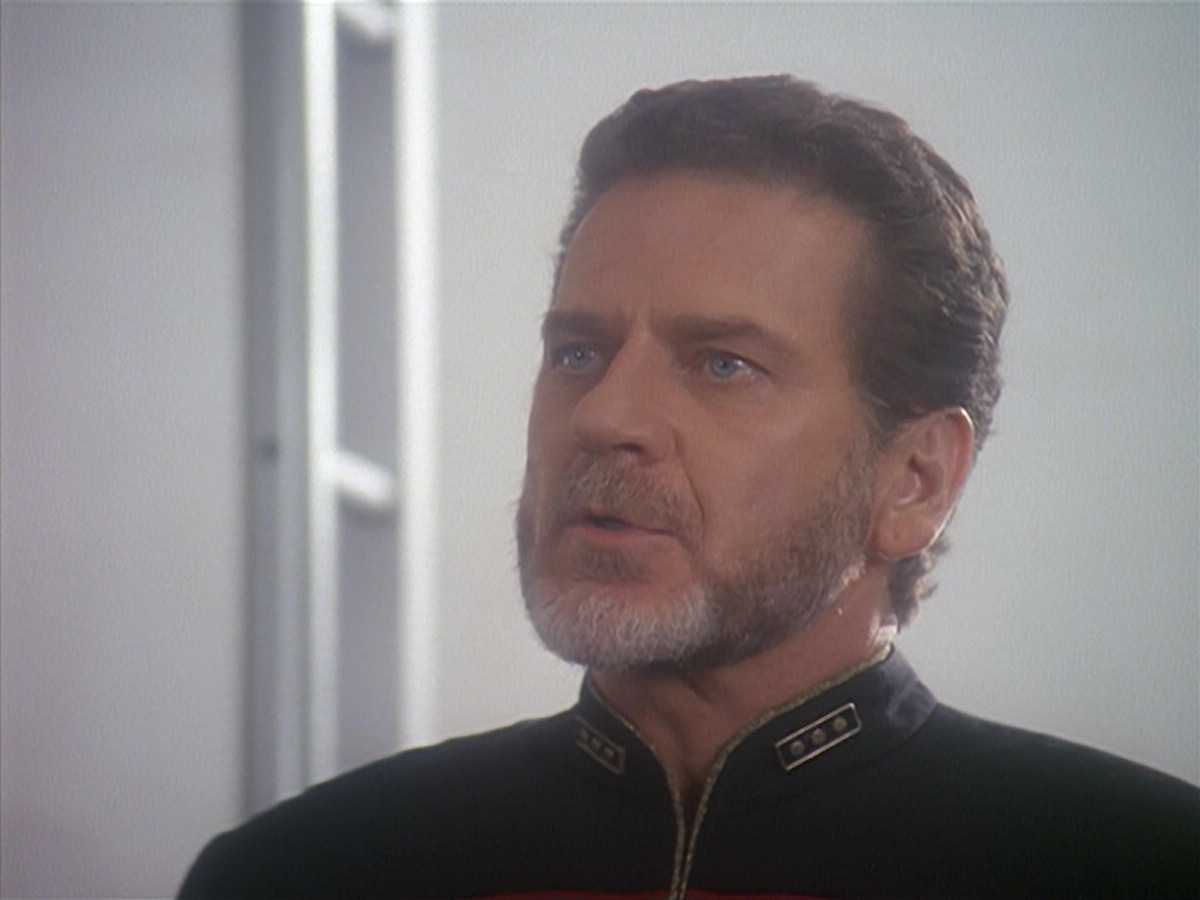 extant_StarTrek_DS9_4x12-ParadiseLost_02995.jpg