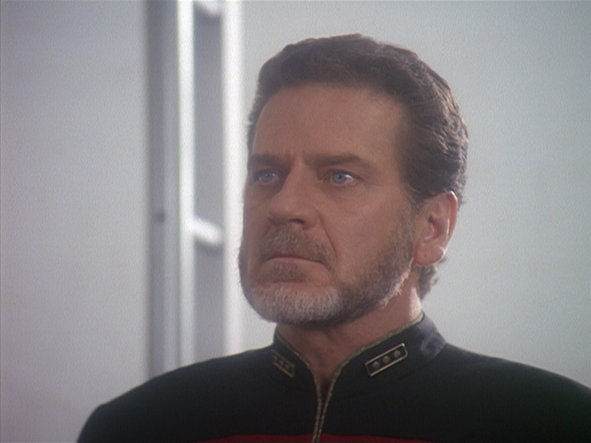 extant_StarTrek_DS9_4x12-ParadiseLost_03026.jpg